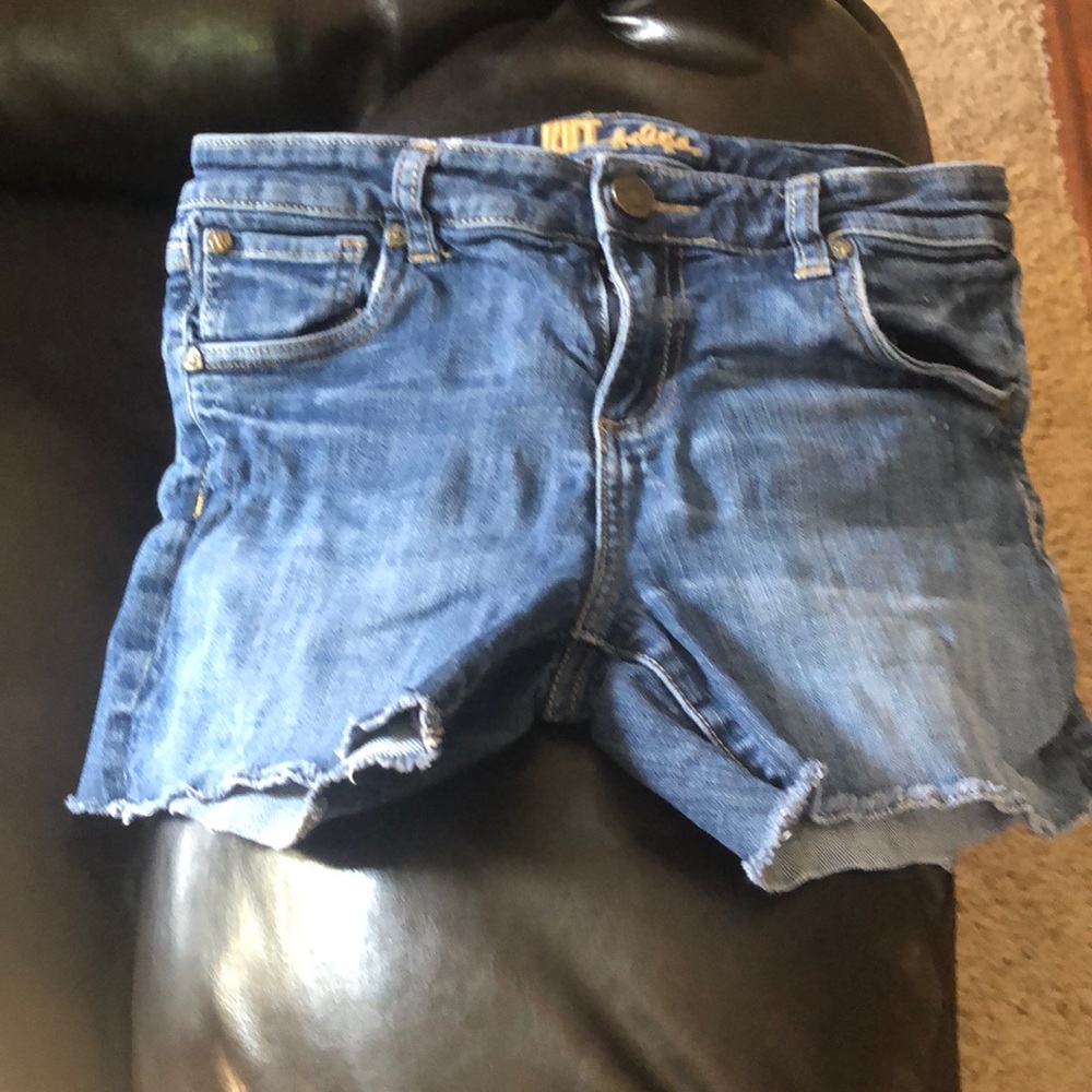 Kut from Kloth Gidget fray shorts